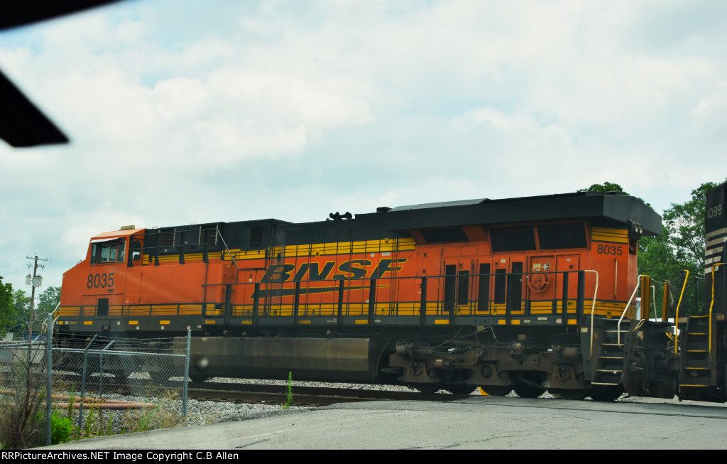 BNSF 8035